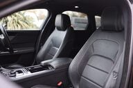 Jaguar XF 2.0 D R-SPORT SPORTBRAKE AUTO 14