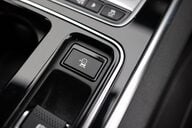 Jaguar XF 2.0 D R-SPORT SPORTBRAKE AUTO 26