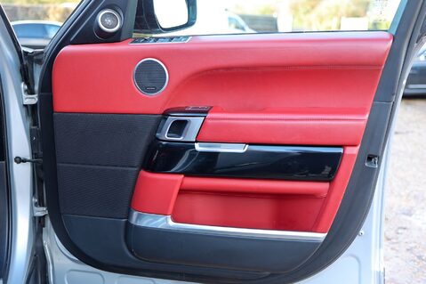 Land Rover Range Rover 4.4 SDV8 AUTOBIOGRAPHY 24