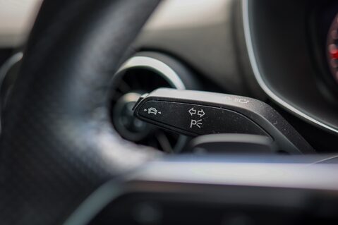 Audi TT 2.0 TFSI S LINE S-TRONIC 21