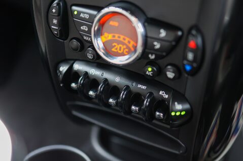 Mini Countryman JOHN COOPER WORKS 19