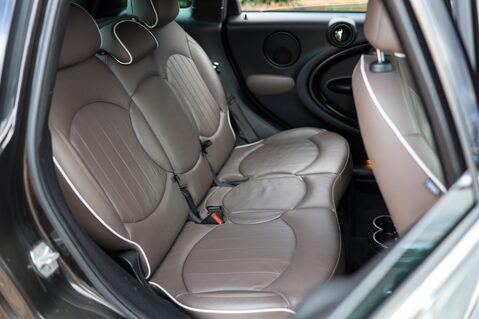 Mini Countryman JOHN COOPER WORKS 33