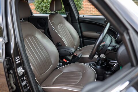 Mini Countryman JOHN COOPER WORKS 11