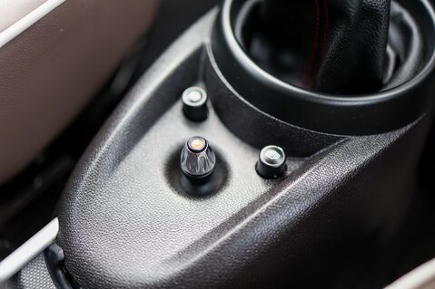 Mini Countryman JOHN COOPER WORKS 21