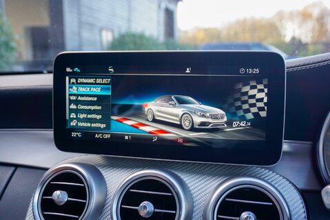 Mercedes-Benz C Class C63S AMG 4.0 PREMIUM PLUS CABRIOLET 16