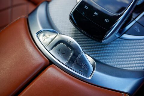 Mercedes-Benz C Class C63S AMG 4.0 PREMIUM PLUS CABRIOLET 25