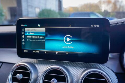 Mercedes-Benz C Class C63S AMG 4.0 PREMIUM PLUS CABRIOLET 17