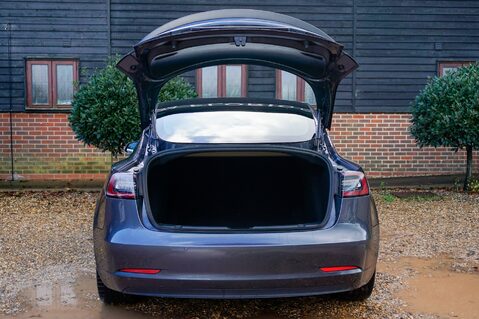 Tesla Model 3 PERFORMANCE AWD 39