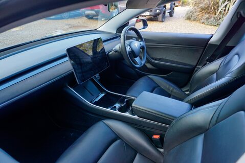 Tesla Model 3 PERFORMANCE AWD 12