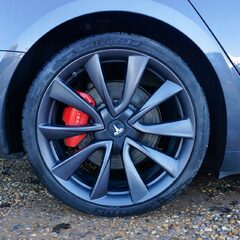 Tesla Model 3 PERFORMANCE AWD 2