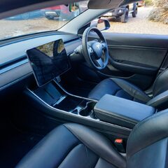 Tesla Model 3 PERFORMANCE AWD 1