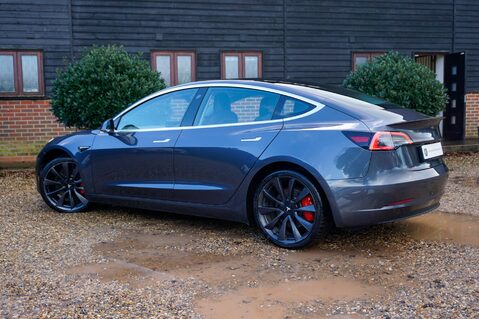Tesla Model 3 PERFORMANCE AWD 37