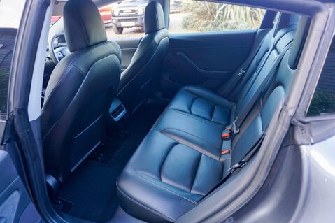 Tesla Model 3 PERFORMANCE AWD 20