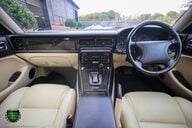 Jaguar XJR -6 4.0 SUPERCHARGED 14