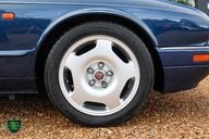 Jaguar XJR -6 4.0 SUPERCHARGED 13