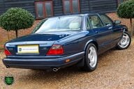 Jaguar XJR -6 4.0 SUPERCHARGED 64