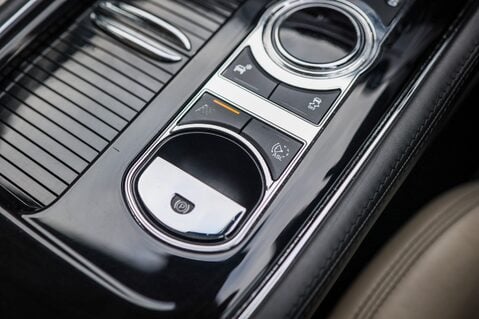 Jaguar XJ L 5.0 V8 V8 SUPERSPORT AUTO 26