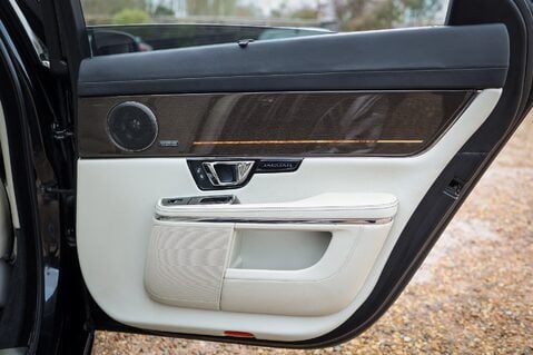Jaguar XJ L 5.0 V8 V8 SUPERSPORT AUTO 28
