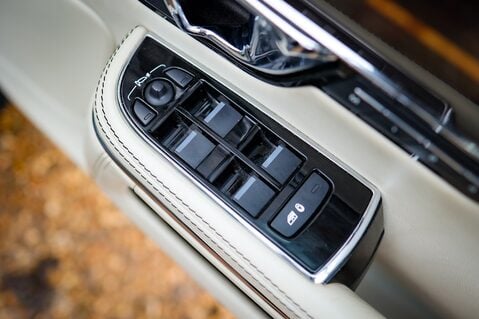 Jaguar XJ L 5.0 V8 V8 SUPERSPORT AUTO 24