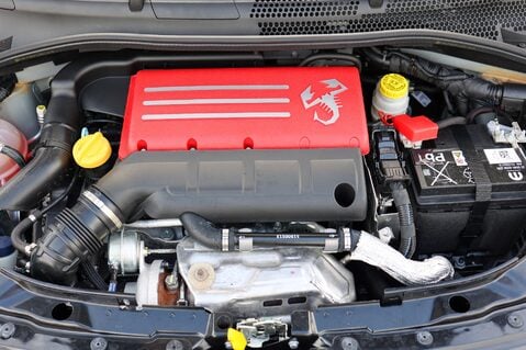 Abarth 695 1.4 75TH ANNIVERSARIO MANUAL 43