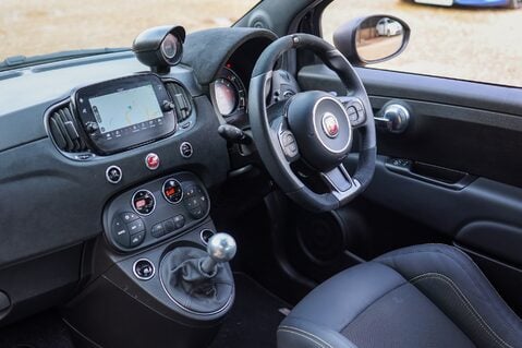 Abarth 695 1.4 75TH ANNIVERSARIO MANUAL 15