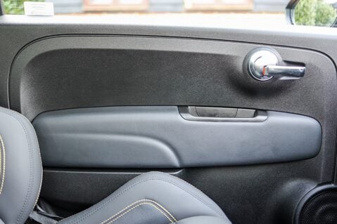 Abarth 695 1.4 75TH ANNIVERSARIO MANUAL 29