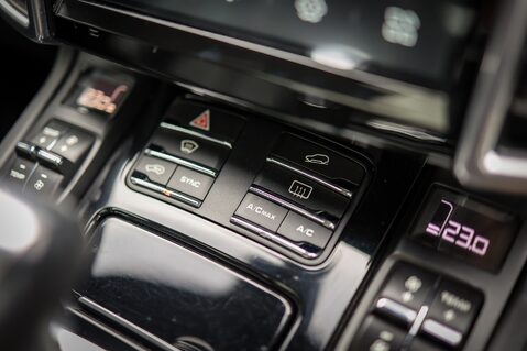 Porsche Cayenne S 3.0 E-HYBRID TIPTRONIC 18