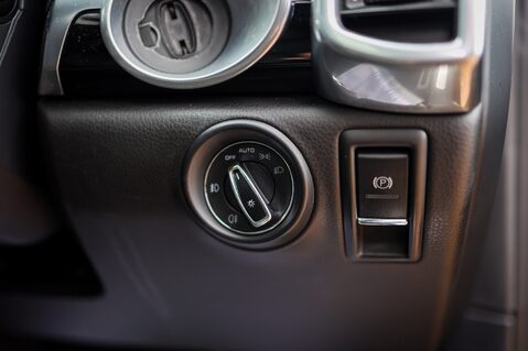 Porsche Cayenne S 3.0 E-HYBRID TIPTRONIC 29