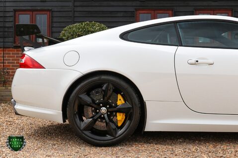 Jaguar XK R-S GT 5.0 Supercharged V8 9