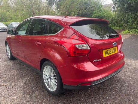 Ford Focus ZETEC 8