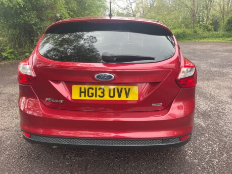 Ford Focus ZETEC 12