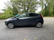 Ford Fiesta TITANIUM 2