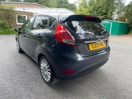 Ford Fiesta TITANIUM 5