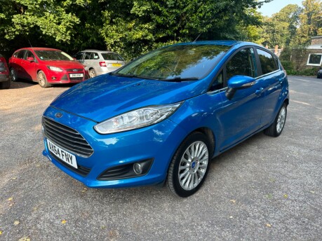 Ford Fiesta TITANIUM X 9