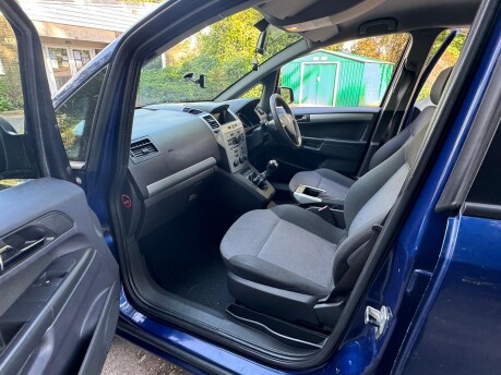 Vauxhall Zafira EXCLUSIV CDTI ECOFLEX 9