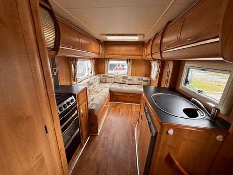 Auto-Trail Apache SE 634L 8