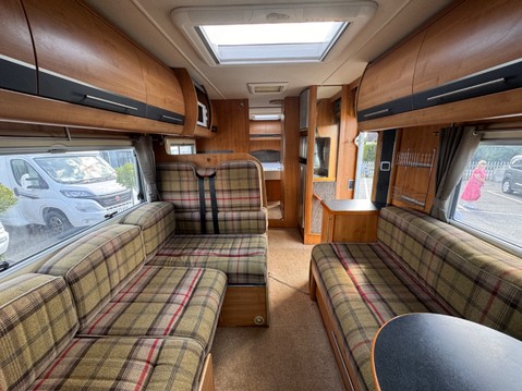 Auto-Trail Comanche 2