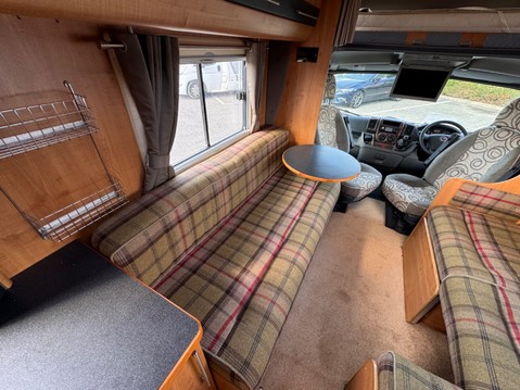 Auto-Trail Comanche 30