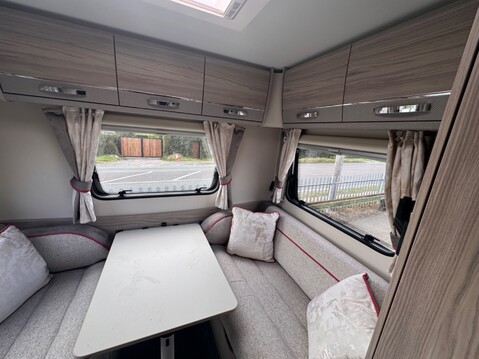 Elddis Majestic 135 28