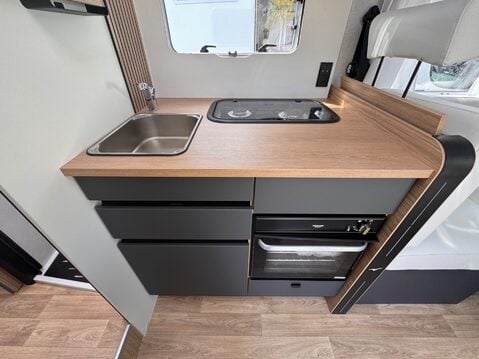 Pilote P740FGJ Evidence 24