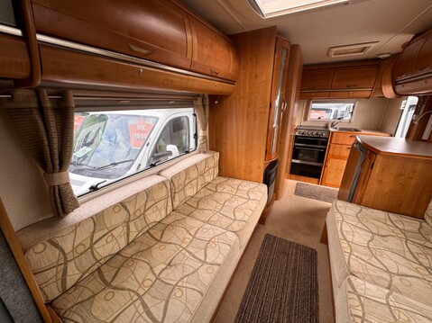 Auto-Trail Tracker SE 8