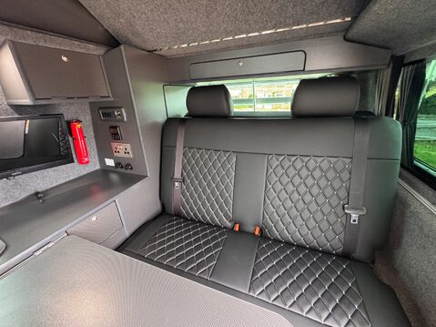 Volkswagen Transporter 18