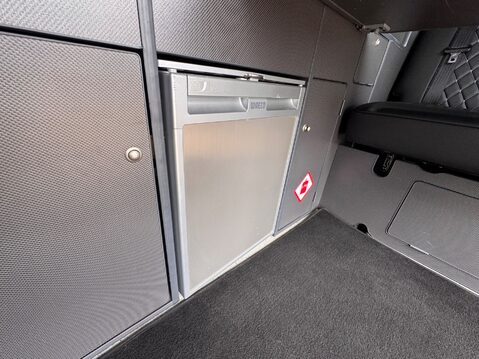 Volkswagen Transporter 23