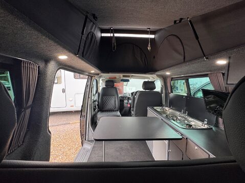 Volkswagen Transporter 12