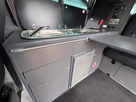 Volkswagen Transporter 22