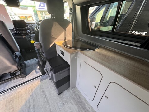 Ford Transit Custom 18