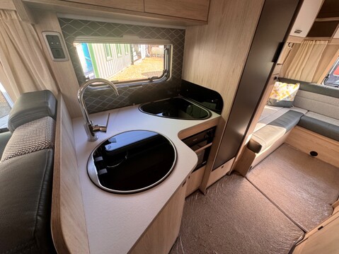 Auto-Trail F72 20