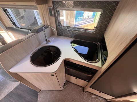 Auto-Trail F72 22