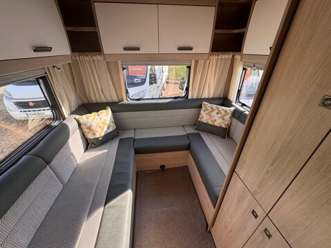 Auto-Trail F72 29