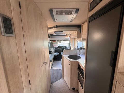 Auto-Trail F72 37